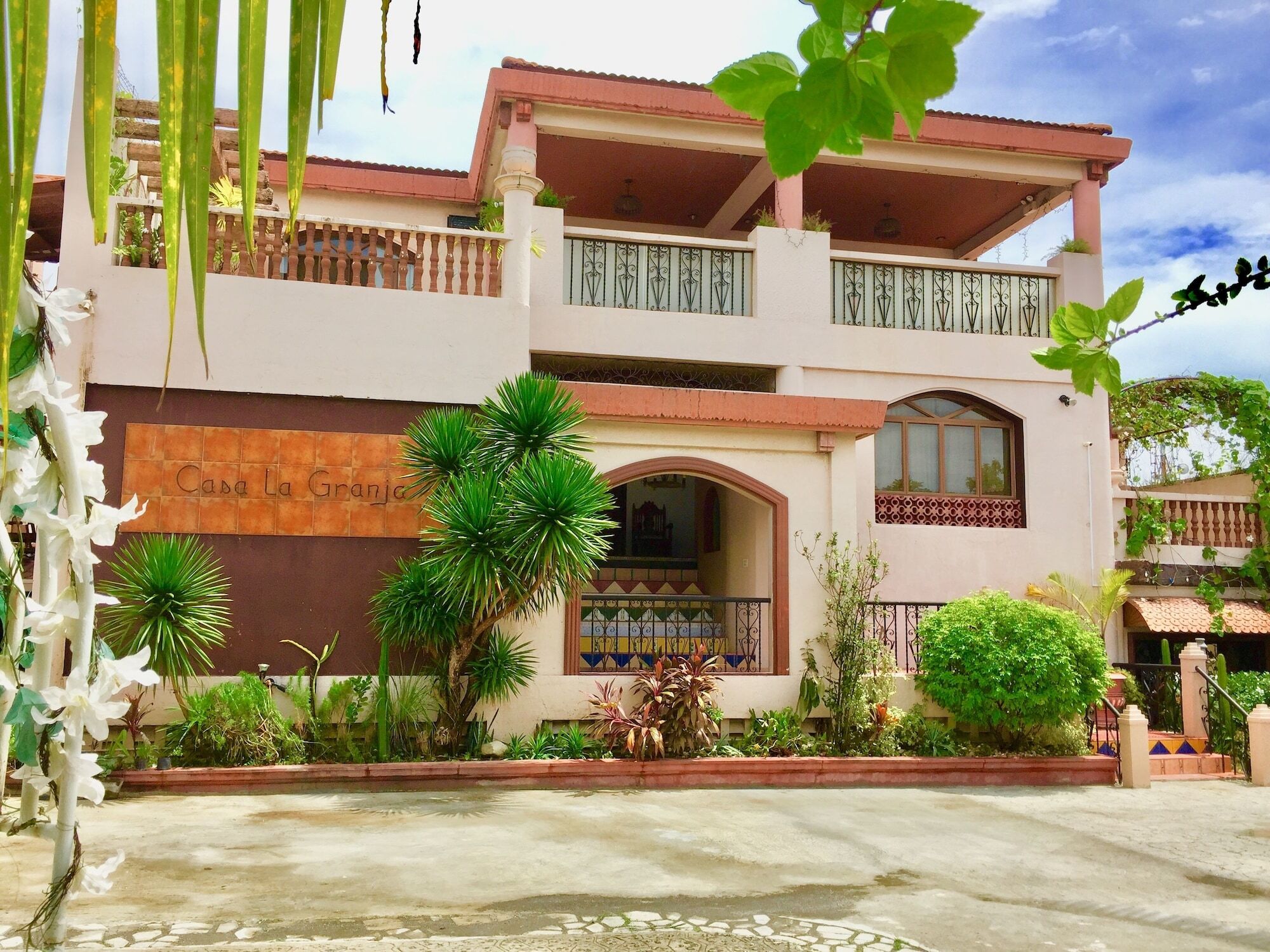 Casa La Granja Hotel Iloilo City Exterior foto